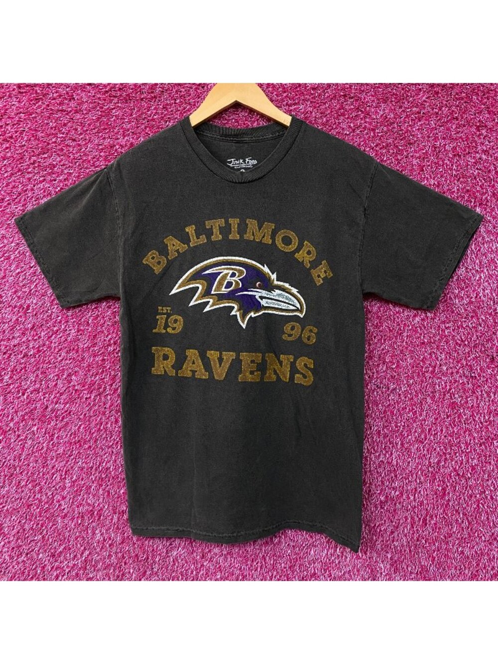 Junk Food Clothing Baltimore Ravens Logo Vintage-Style Tee Small